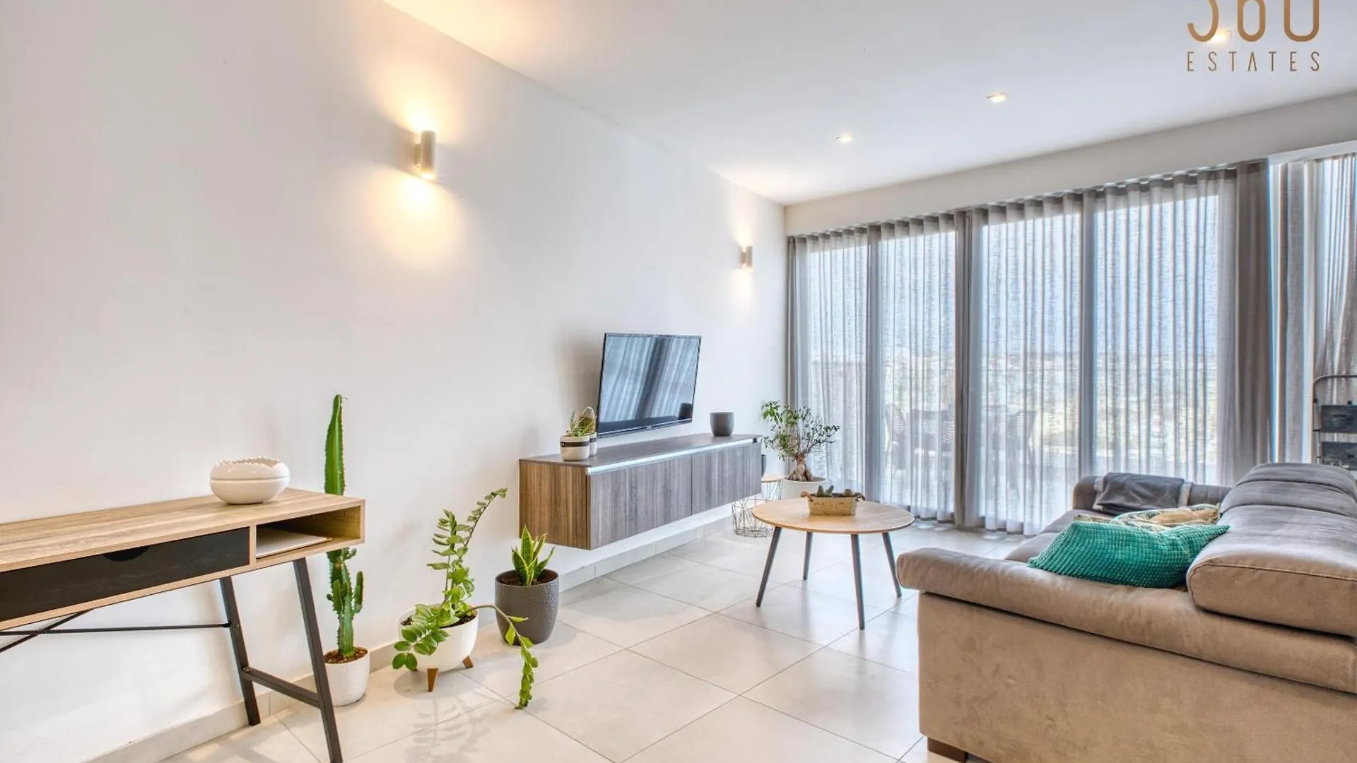 2Br Penthouse With Views Overlooking Pieta Marina By 360 Estates 0*,  Malta